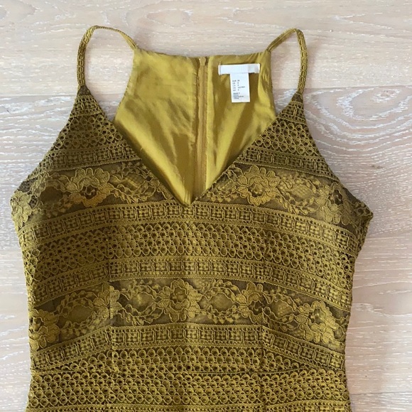 HP 🎉 H&M crotchet green v-neck dress. Size 8. - Picture 2 of 6